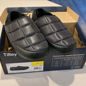 Tilley Women’s or Men’s Black Quilted Slippers NEW